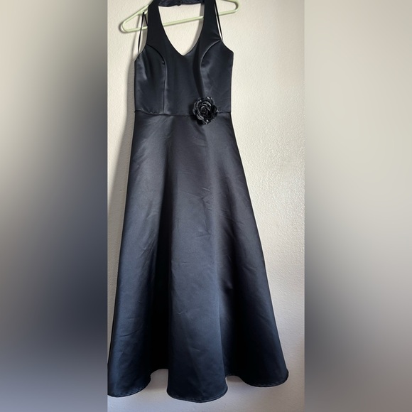 Jody California Dresses & Skirts - Elegant Black Prom Dress JODY California SIZE 7/8